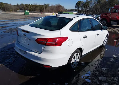 2016 Ford Focus S from USA, damaged, VIN 1FADP3E28GL339449